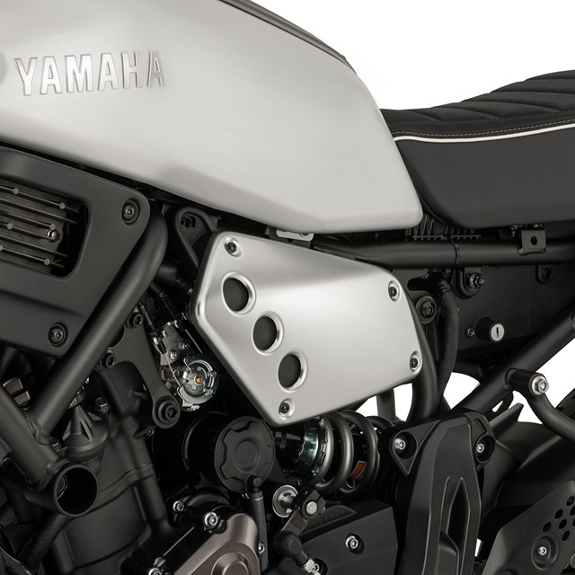 LIT-11616-... 2018 2019 Yamaha XSR700 Sport Heritage Motorcycle Service Manual 